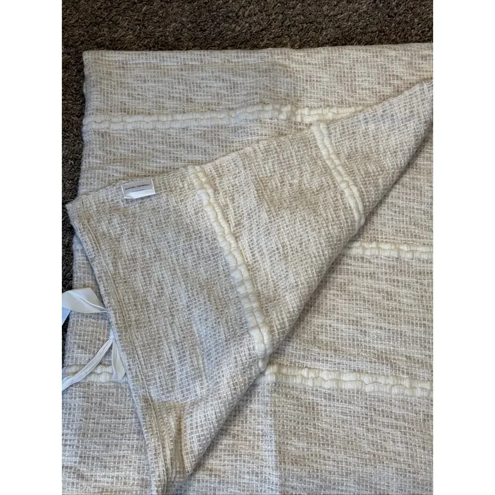 Rachel Ashwell 100% Merino Wool Throw Blanket 50” x 60” Tan Neutral Luxe